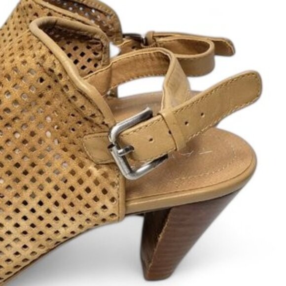 Tahari Eloise Perforated Suede Slingback Heels Women's Tan Peep Toe Bootie 7 - Picture 9 of 11